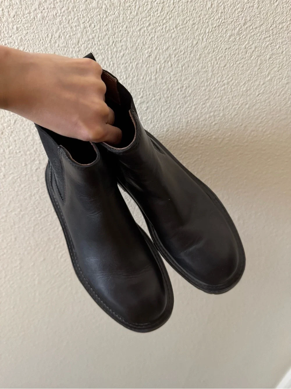 Zara Black Leather Chelsea Boots